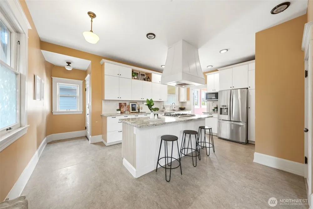 2329 Rucker Avenue Everett, WA 98201