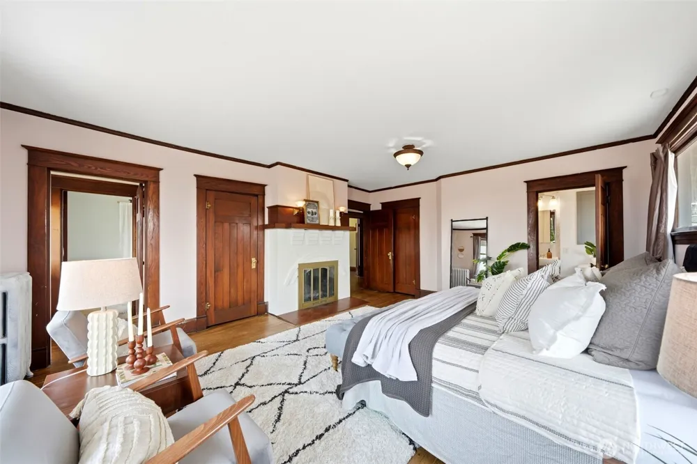 2329 Rucker Avenue Everett, WA 98201
