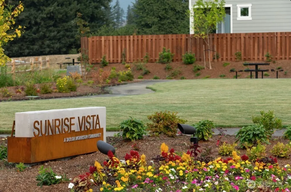 830 Weaver Drive E Enumclaw, WA 98022