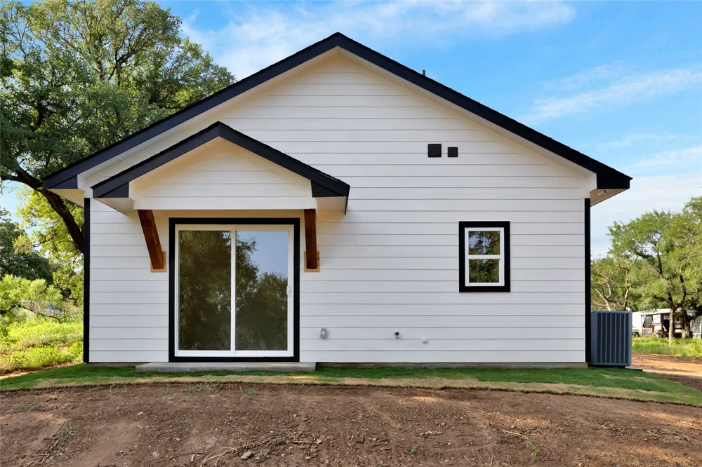 813 SW 28th Street Mineral Wells, TX 76067