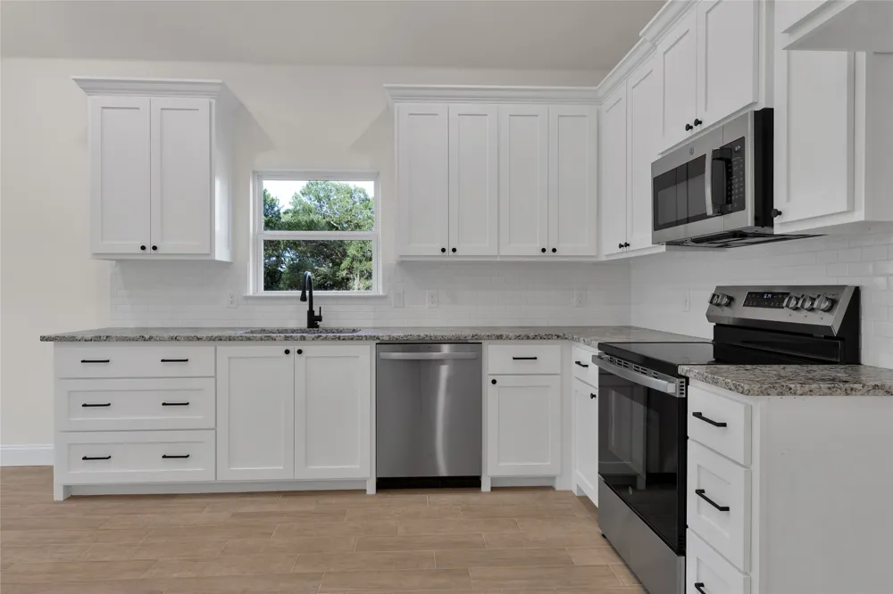 813 SW 28th Street Mineral Wells, TX 76067