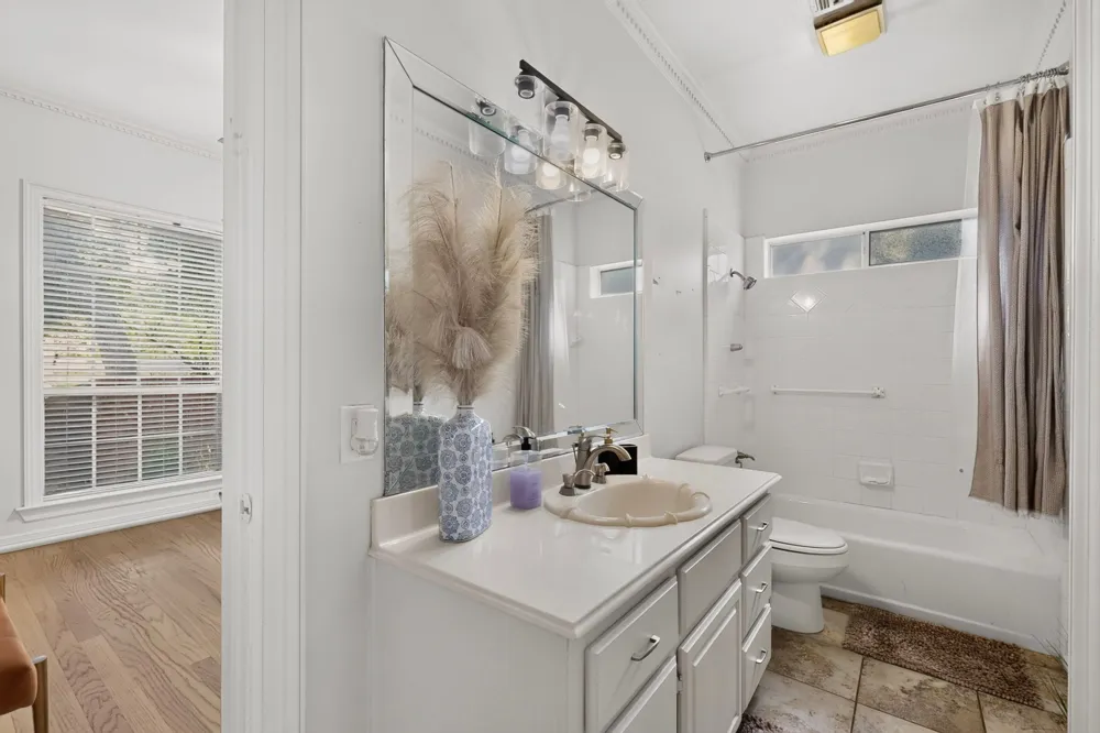 2120 Valley View Drive Cedar Hill, TX 75104