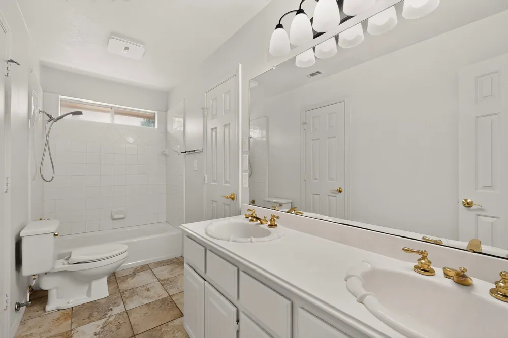 2120 Valley View Drive Cedar Hill, TX 75104