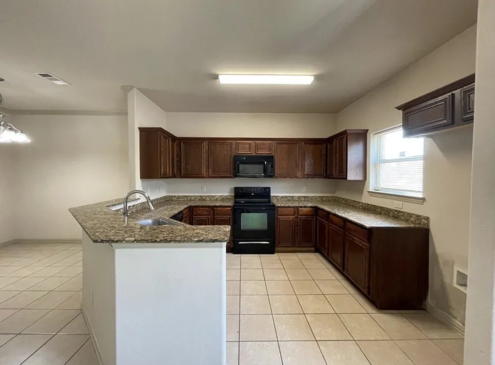 2307 Calendar Court Grand Prairie, TX 75050