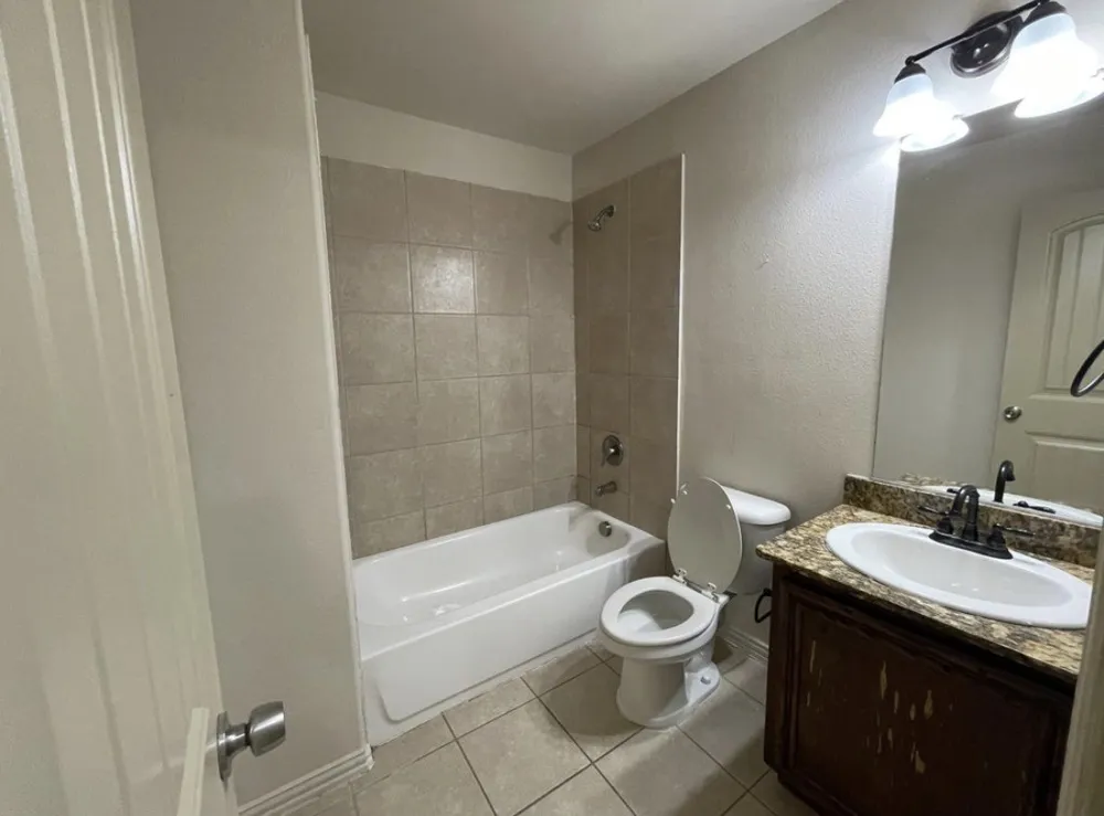 2307 Calendar Court Grand Prairie, TX 75050