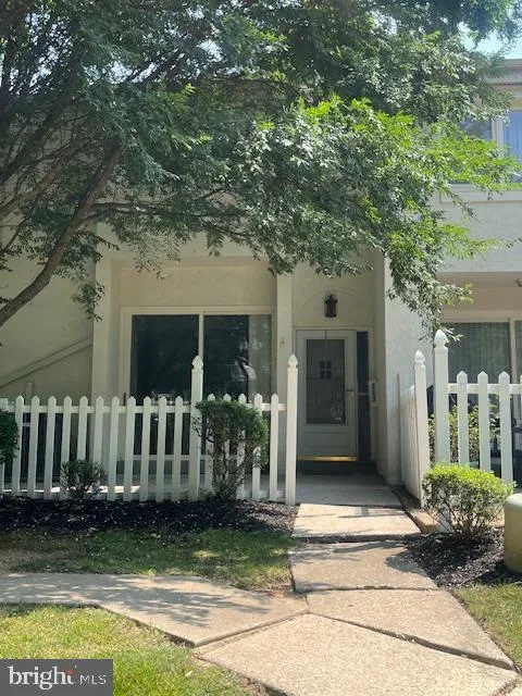 113 MONTROSE AVENUE