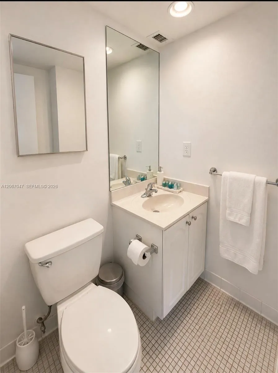 4001 S Ocean Dr #4L Hollywood, FL 33019