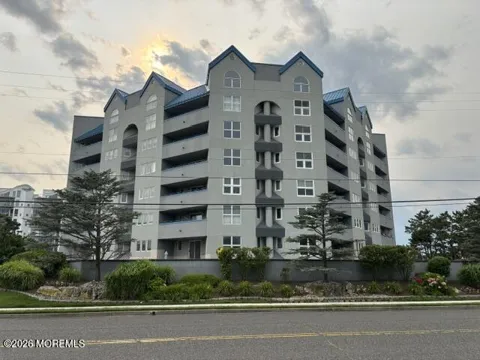 300 Ocean Avenue #D5