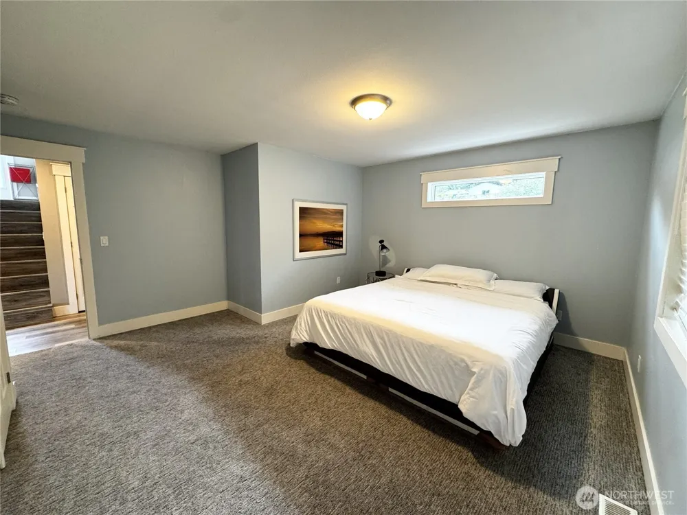 7360 E Grapeview Loop Road Allyn, WA 98524