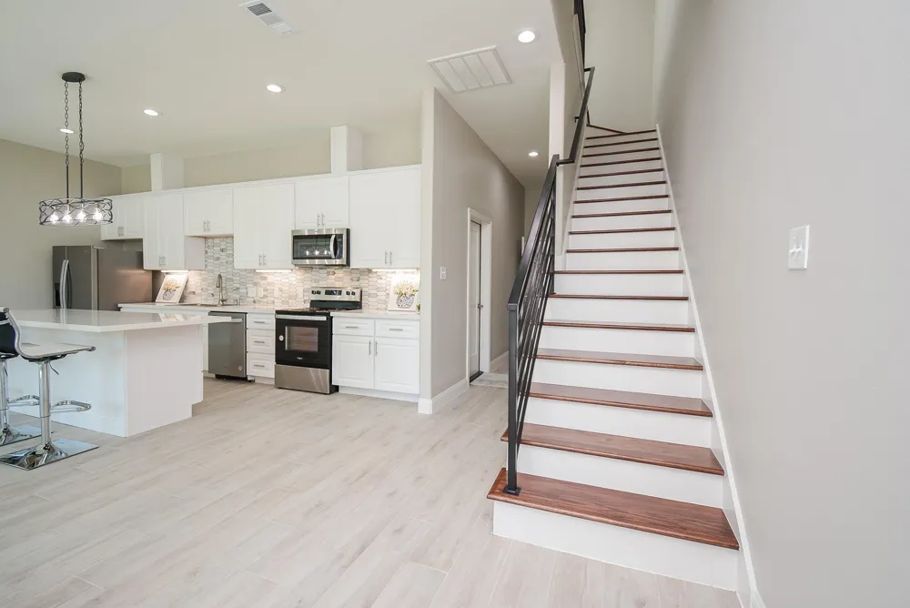 147 S 66 STREET Houston, TX 77011