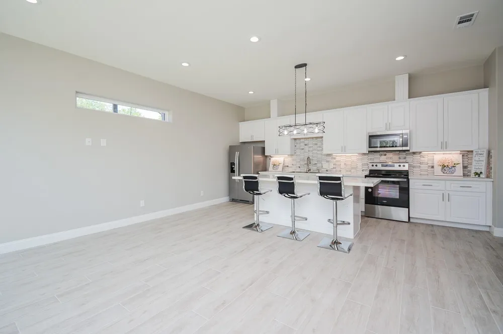 147 S 66 STREET Houston, TX 77011