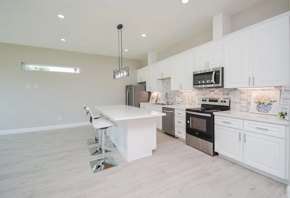 147 S 66 STREET Houston, TX 77011