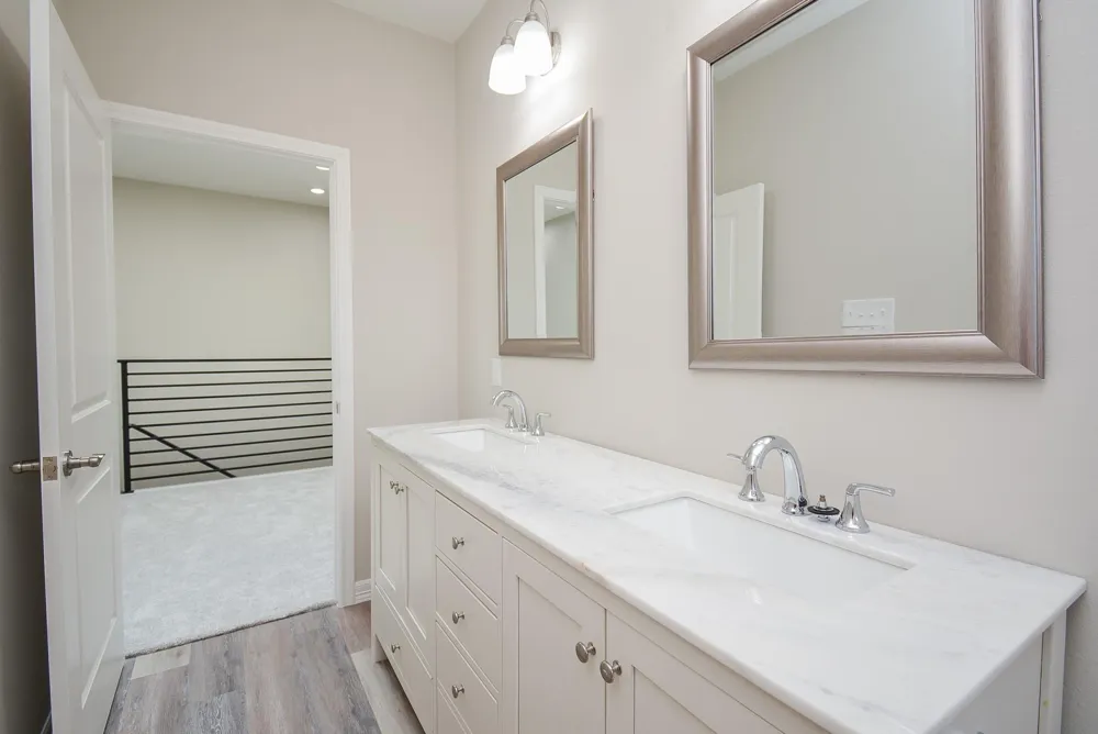 147 S 66 STREET Houston, TX 77011