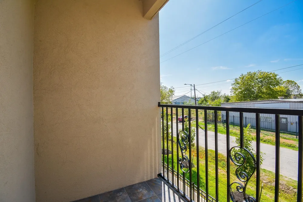 147 S 66 STREET Houston, TX 77011
