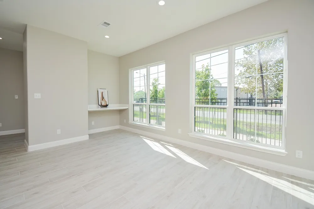 147 S 66 STREET Houston, TX 77011