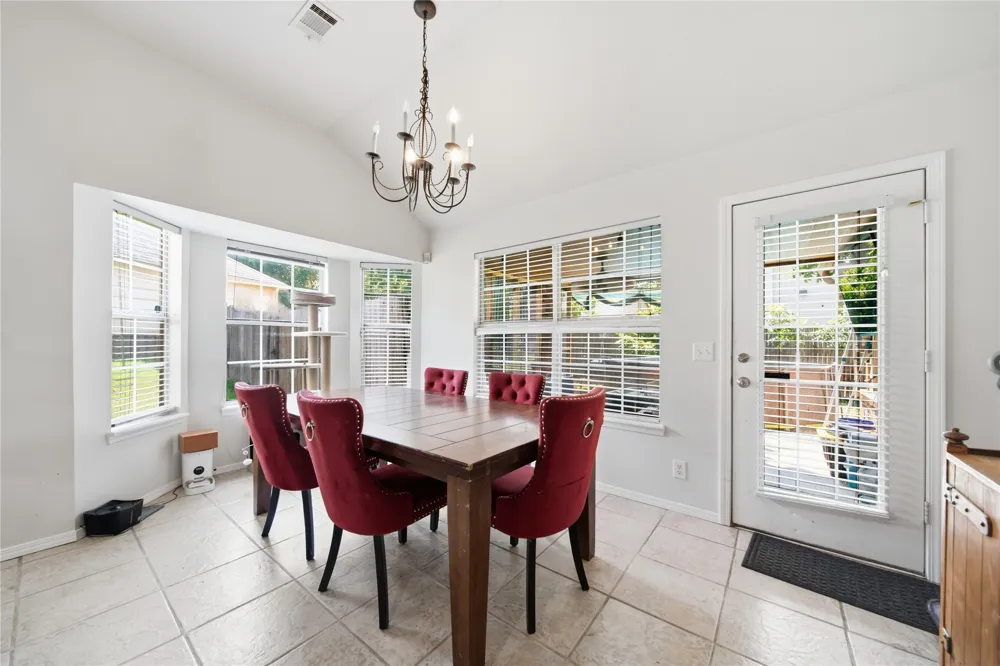9256 S 85th EastAvenue Tulsa, OK 74133