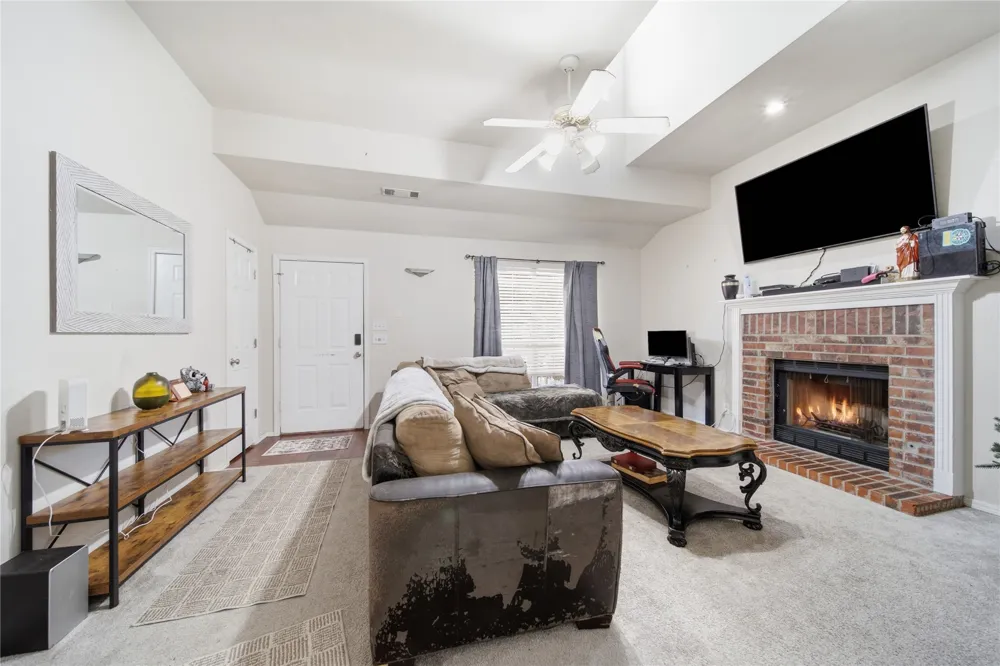 9256 S 85th EastAvenue Tulsa, OK 74133