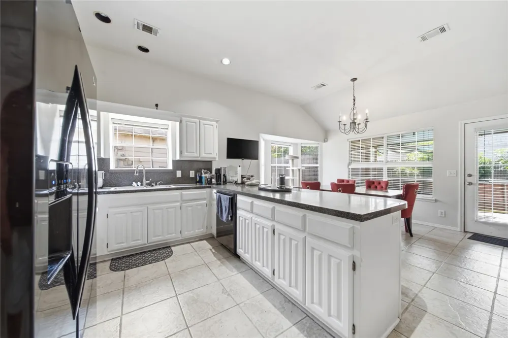 9256 S 85th EastAvenue Tulsa, OK 74133