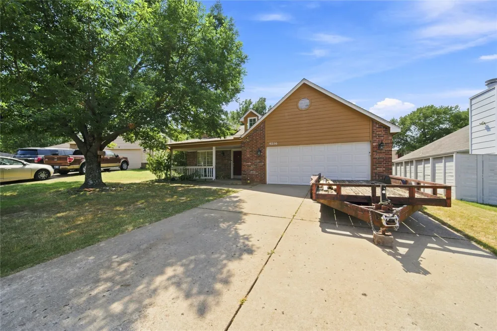 9256 S 85th EastAvenue Tulsa, OK 74133