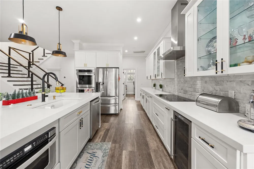 1746 CARILLON PARK DRIVE Oviedo, FL 32765