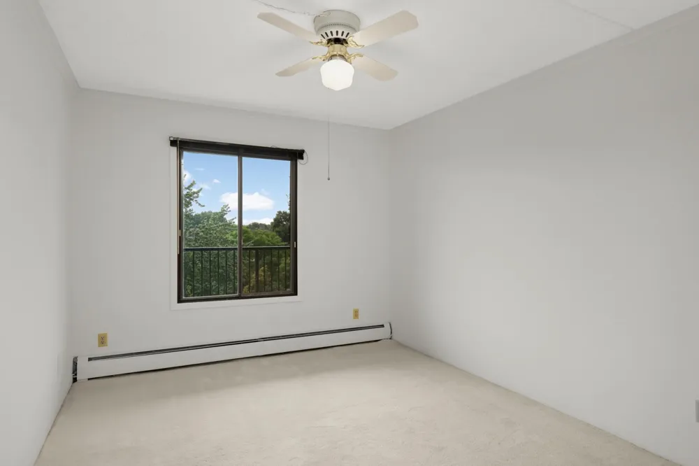 10521 Cedar Lake Road #519 Minnetonka, MN 55305