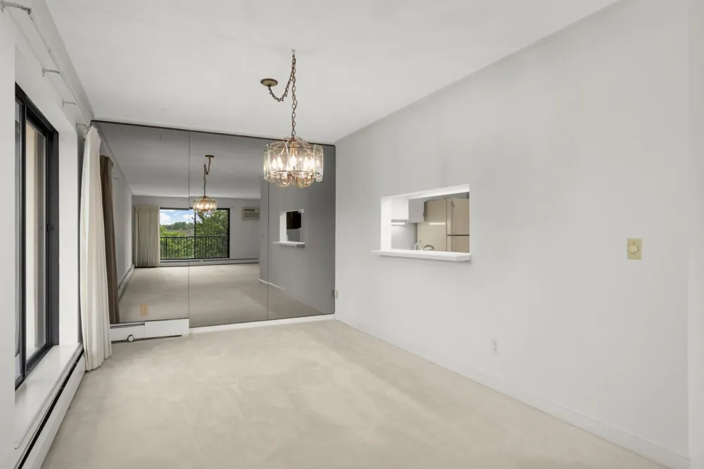 10521 Cedar Lake Road #519 Minnetonka, MN 55305