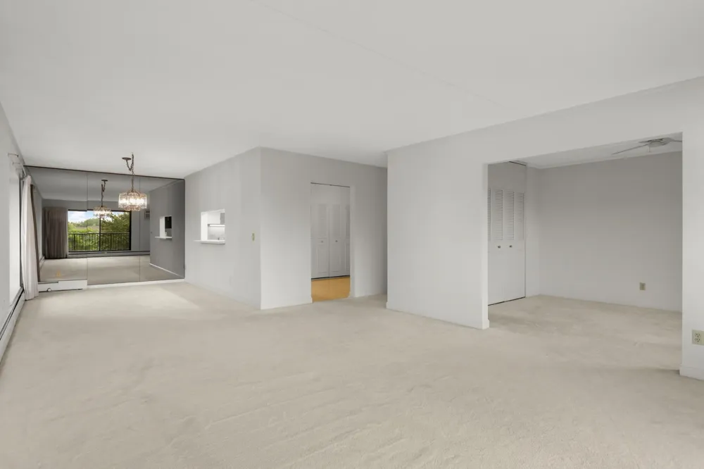 10521 Cedar Lake Road #519 Minnetonka, MN 55305