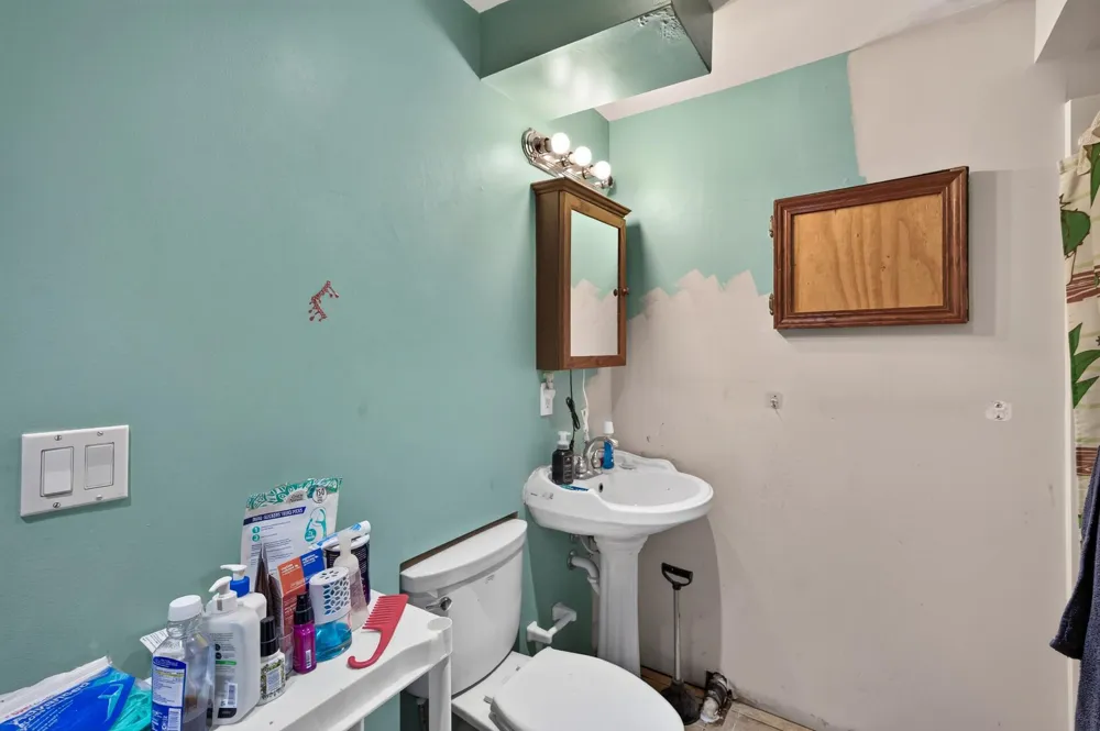 2280 Shryer Avenue E North Saint Paul, MN 55109