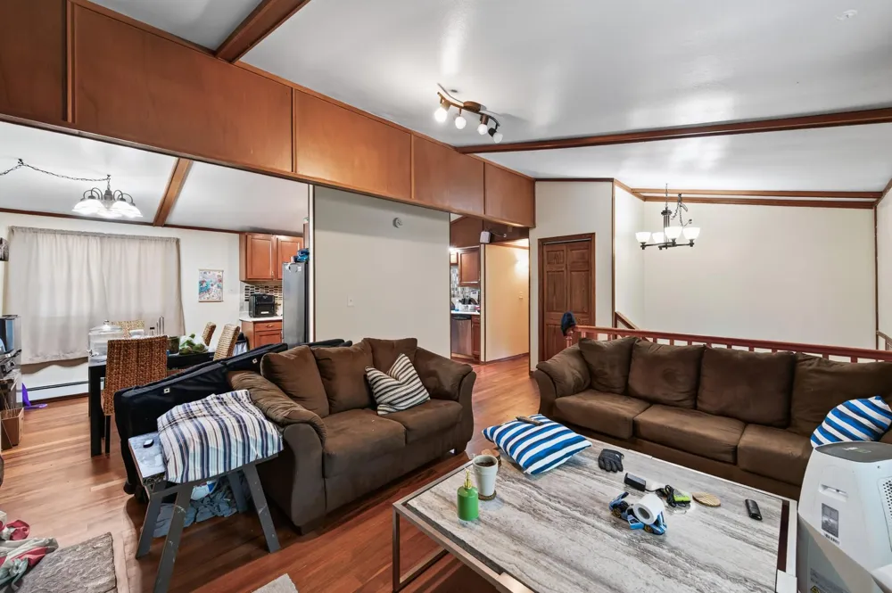 2280 Shryer Avenue E North Saint Paul, MN 55109