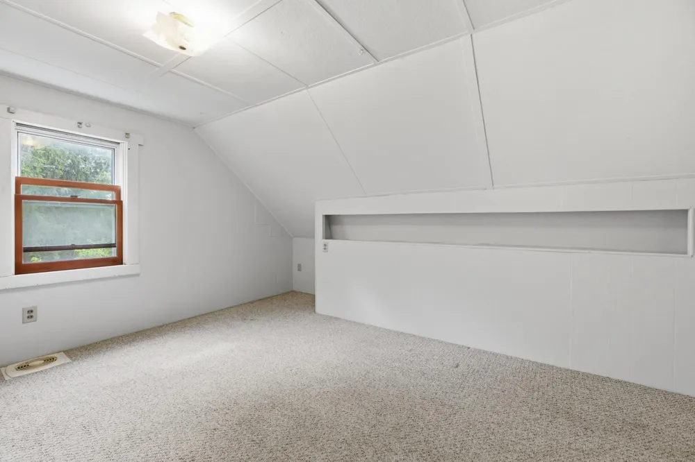 1109 S 2nd Street Alma, WI 54610