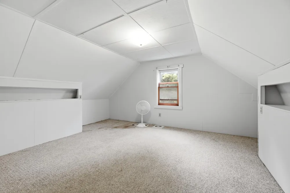 1109 S 2nd Street Alma, WI 54610