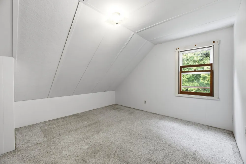 1109 S 2nd Street Alma, WI 54610