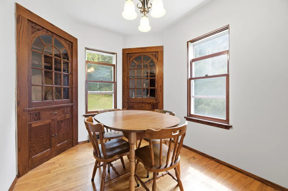 1109 S 2nd Street Alma, WI 54610