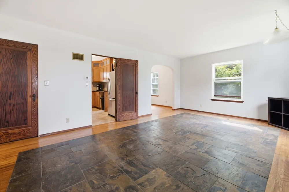 1109 S 2nd Street Alma, WI 54610