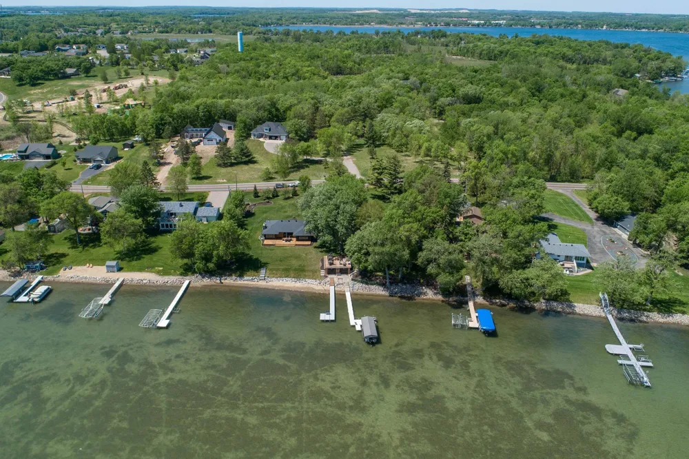 736 Shorewood Drive Detroit Lakes, MN 56501
