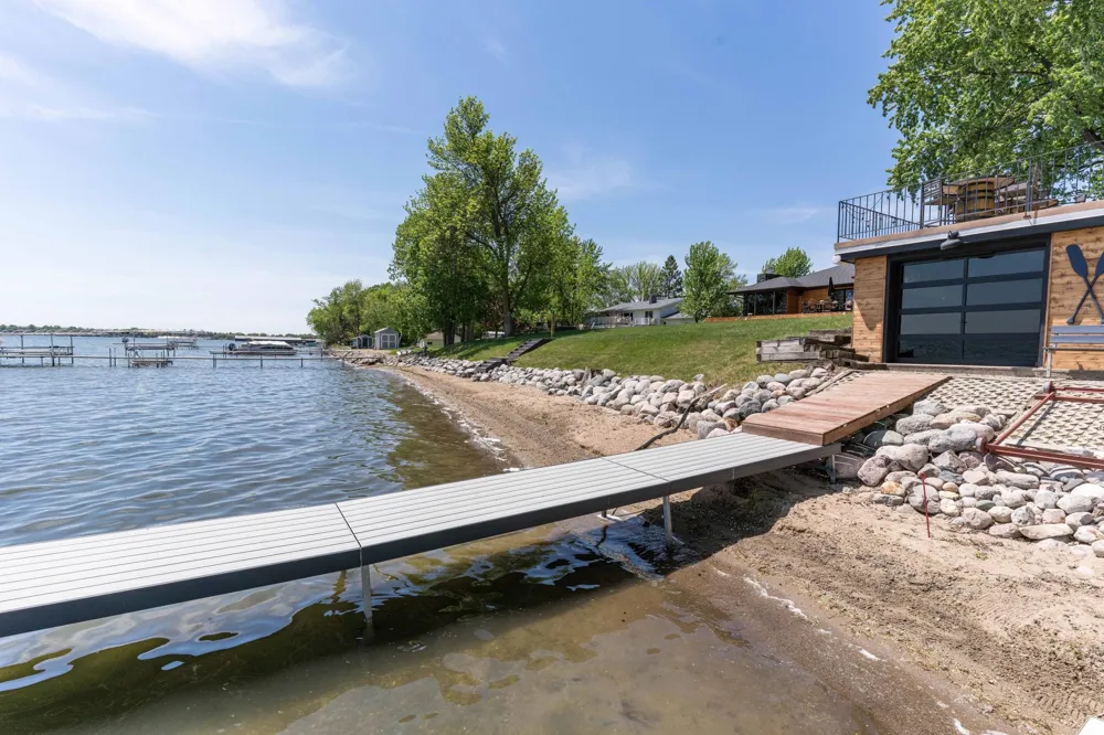 736 Shorewood Drive Detroit Lakes, MN 56501