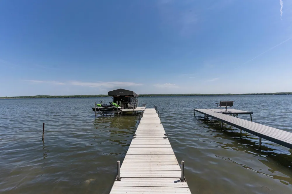 736 Shorewood Drive Detroit Lakes, MN 56501