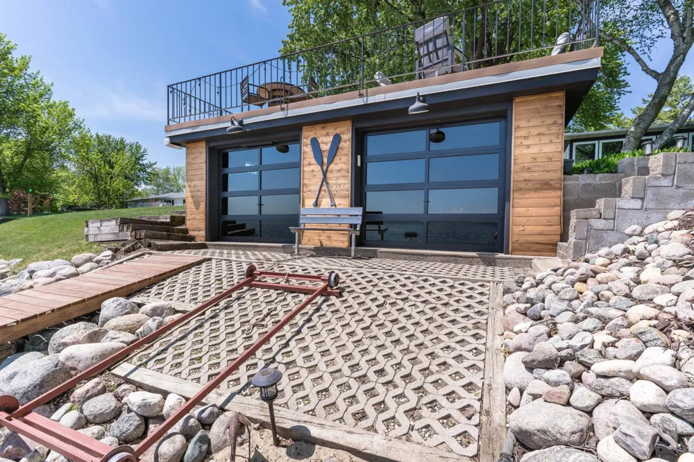 736 Shorewood Drive Detroit Lakes, MN 56501