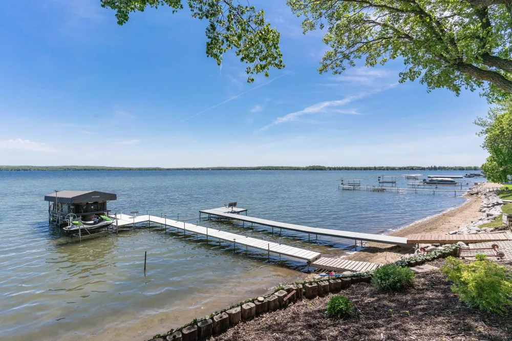 736 Shorewood Drive Detroit Lakes, MN 56501
