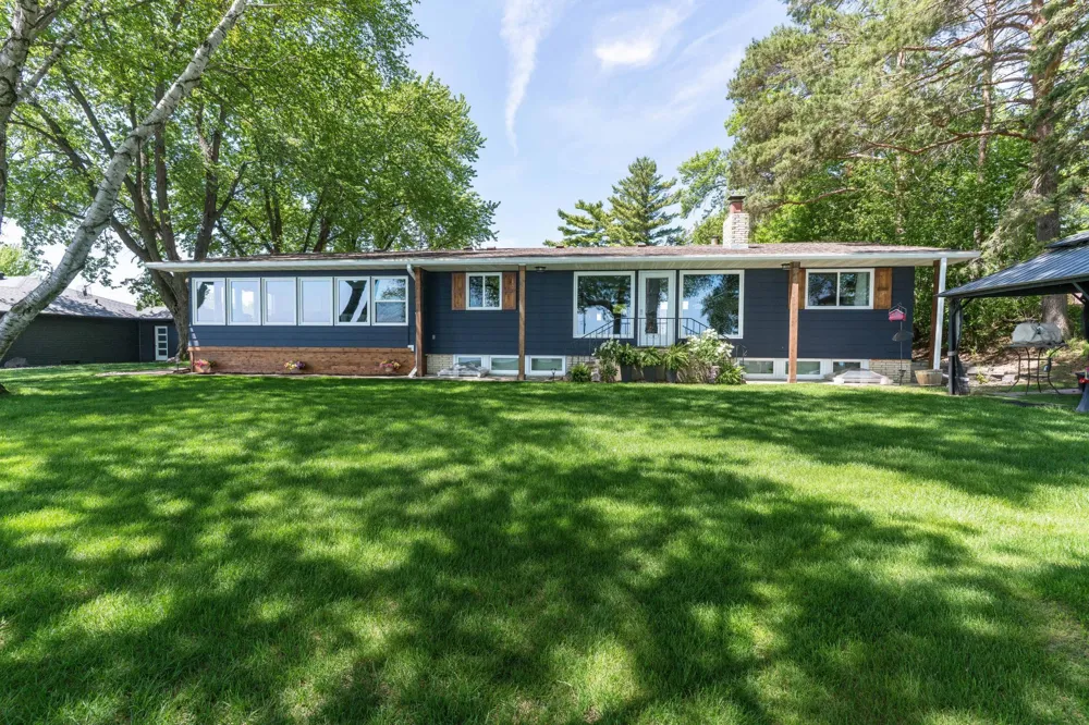 736 Shorewood Drive Detroit Lakes, MN 56501