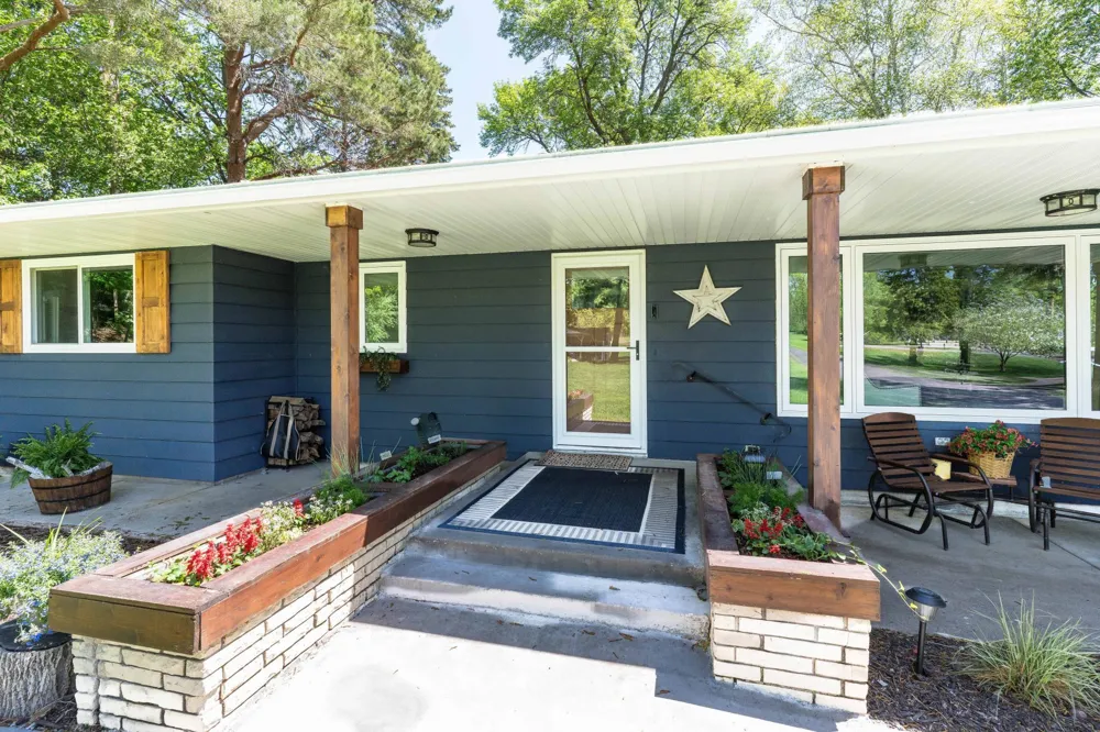 736 Shorewood Drive Detroit Lakes, MN 56501