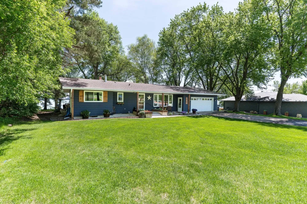 736 Shorewood Drive Detroit Lakes, MN 56501
