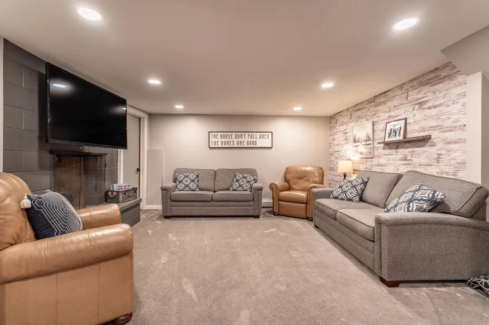 736 Shorewood Drive Detroit Lakes, MN 56501