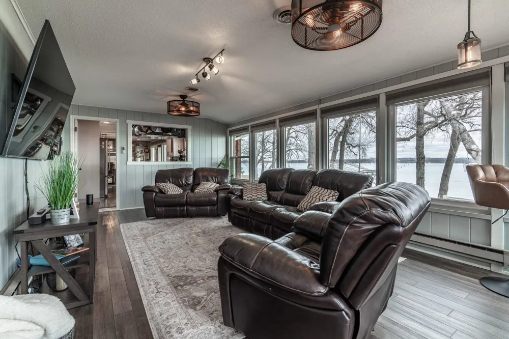 736 Shorewood Drive Detroit Lakes, MN 56501