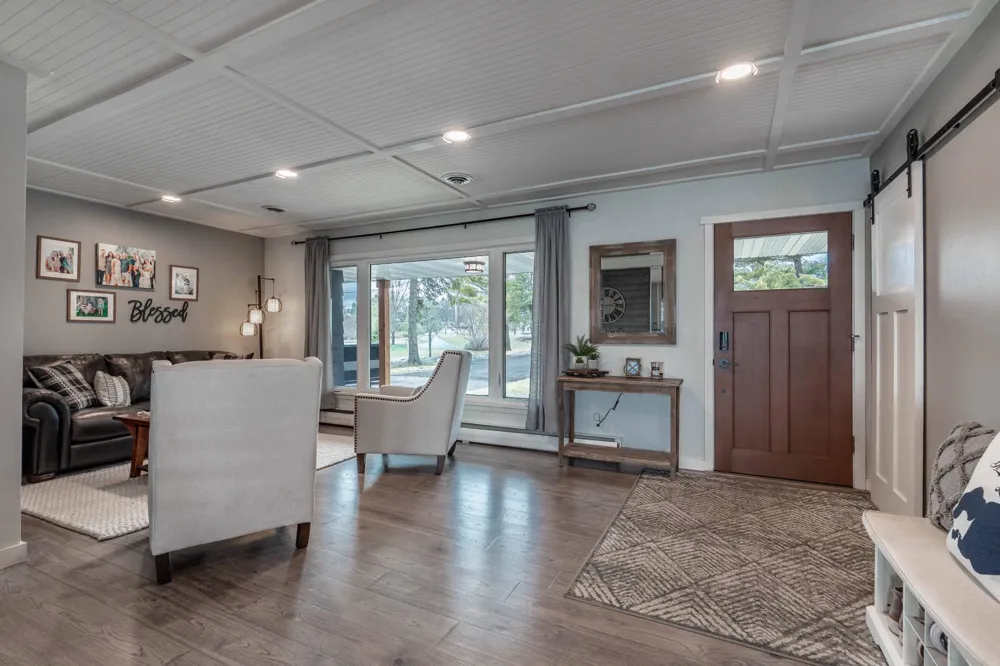 736 Shorewood Drive Detroit Lakes, MN 56501