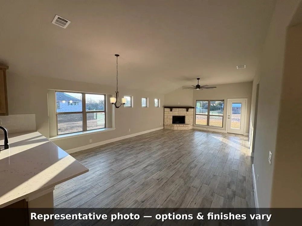 7015 Lilly Lane Sanger, TX 76266