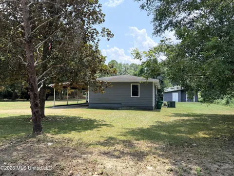 809 W Camp Avenue