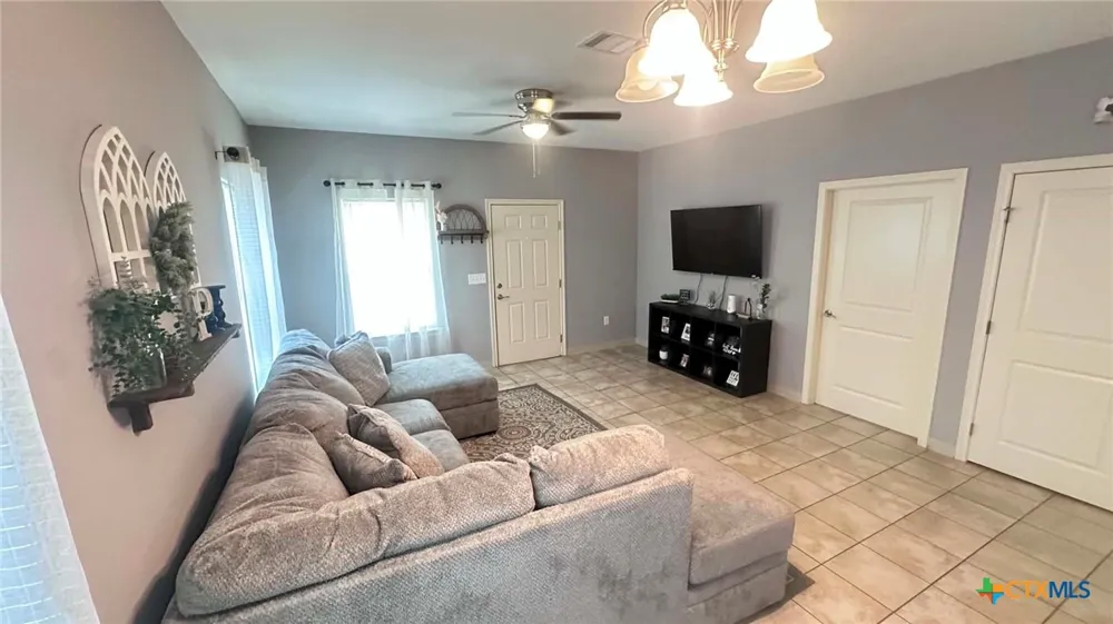 668 Commerce Street Bloomington, TX 77951