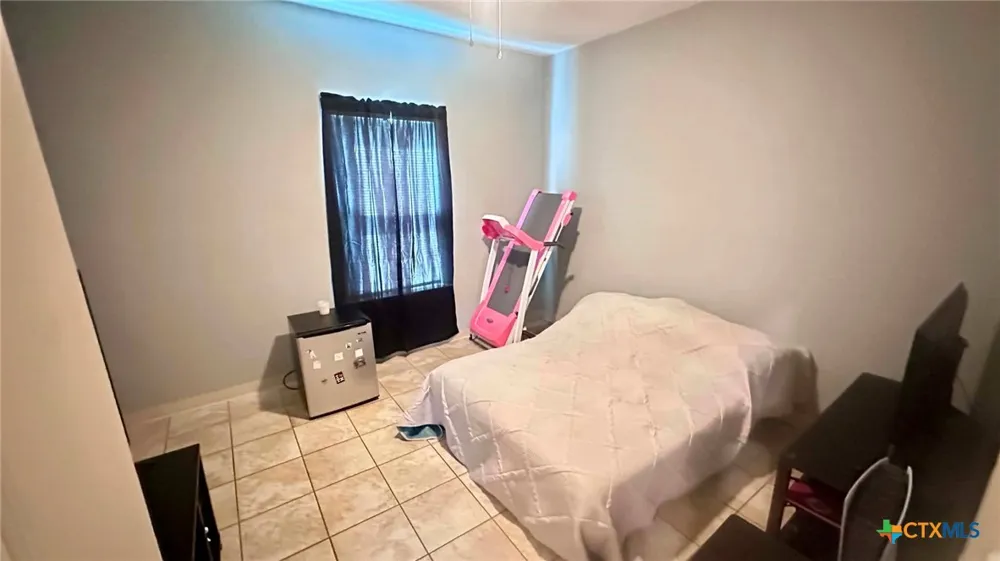 668 Commerce Street Bloomington, TX 77951