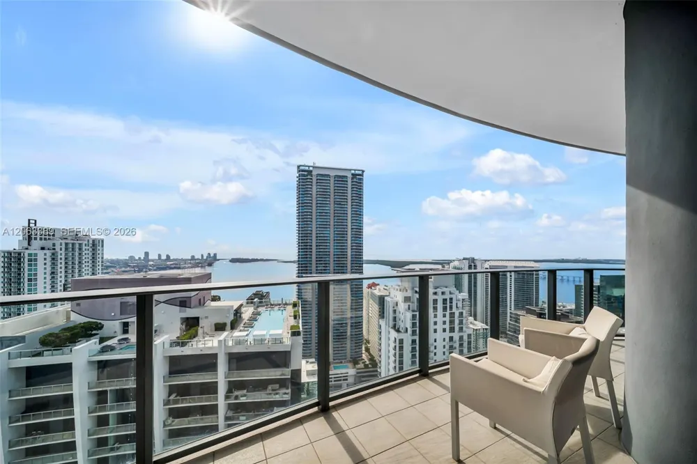 1000 Brickell Plz #PH5503 Miami, FL 33131